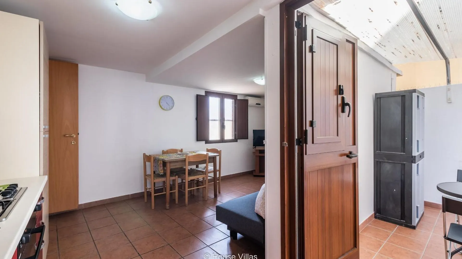 House & Villas - Iblea Apartments Avola 0*,  Italia